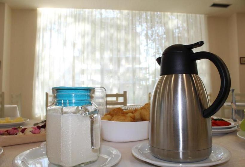 בית מלון כפרי Villa Aljor