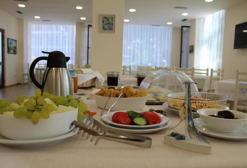 בית מלון כפרי Villa Aljor