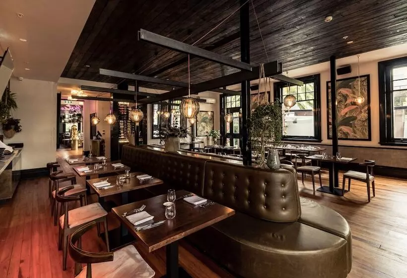 هتل Clarence Boutique