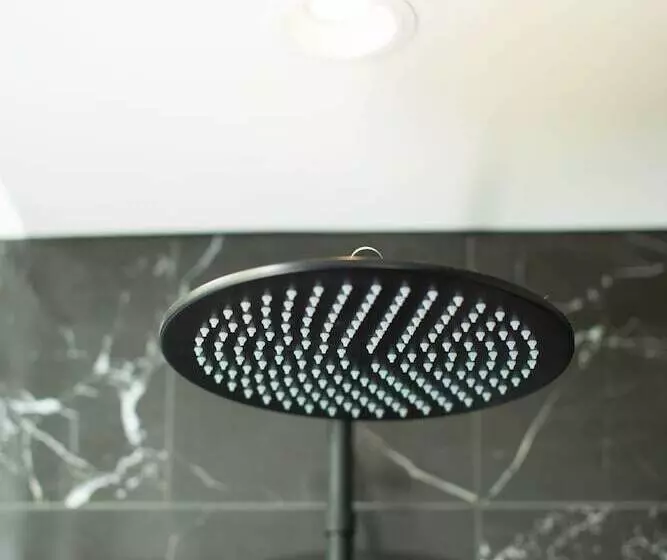 هتل Clarence Boutique