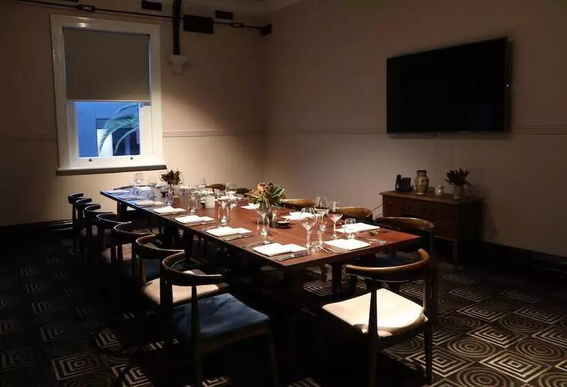 هتل Clarence Boutique