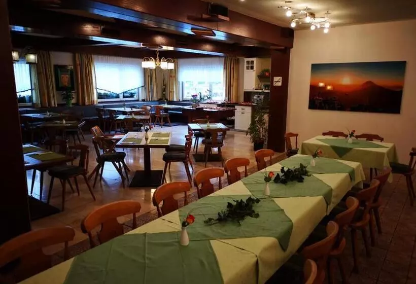 ホテル Pension Scheiblechner