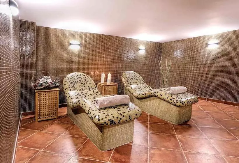 Hotelli Villa Sintica