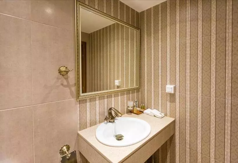 Hotelli Villa Sintica