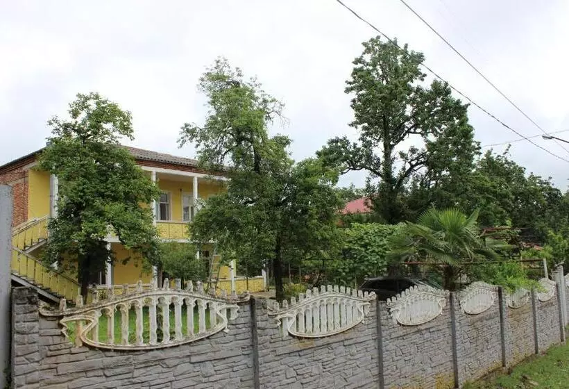 پانسیون Guest House Maspindzeli