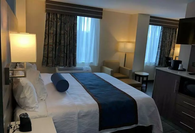 ホテル Best Western Plus Stadium Inn