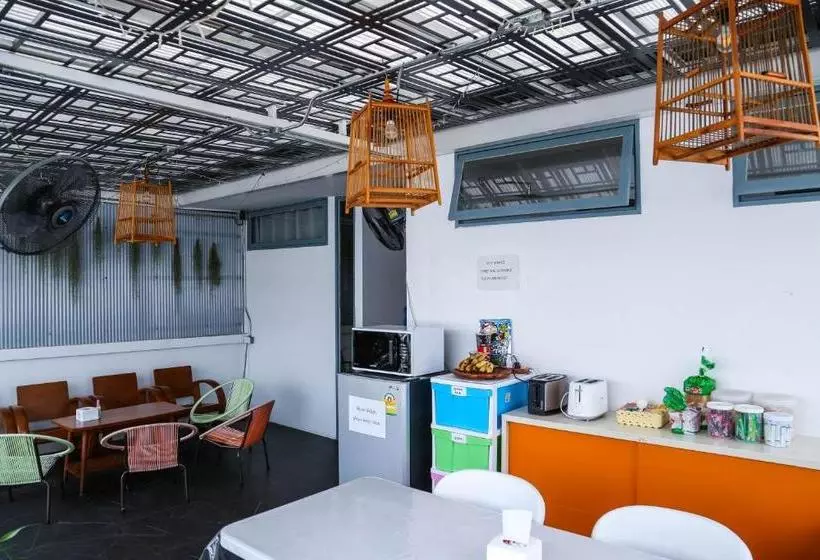 ユースホステル Tongsiam