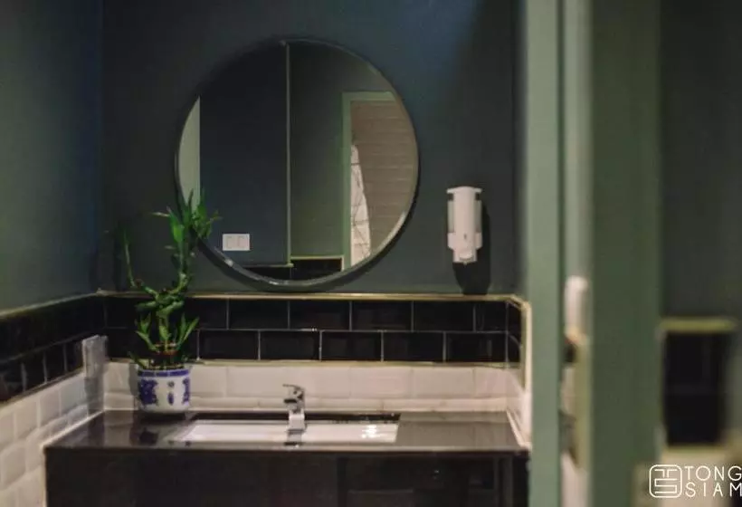 ユースホステル Tongsiam