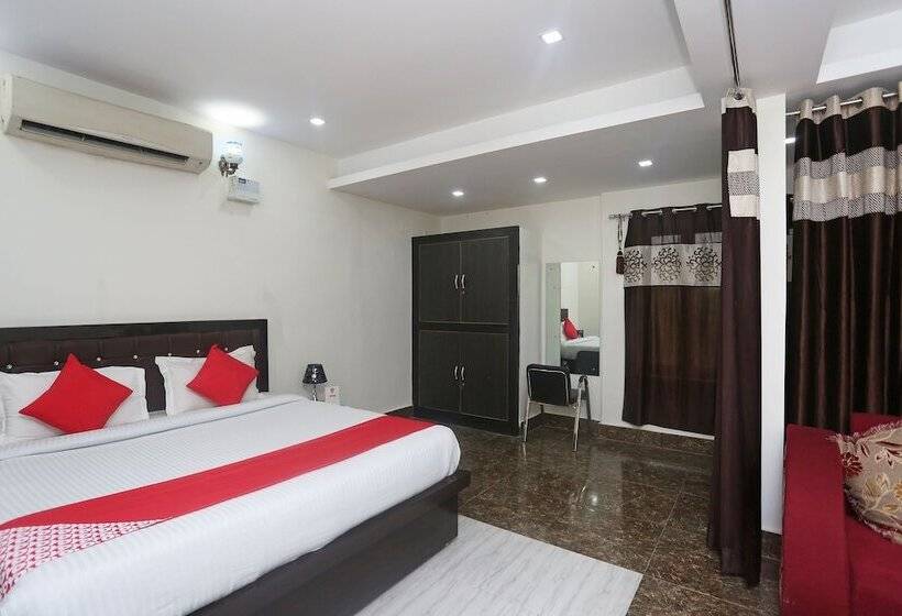 Oyo 18301 Hotel Aone