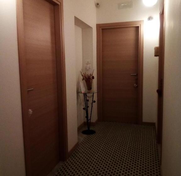 تختخواب و صبحانه Officina Urban Sleep