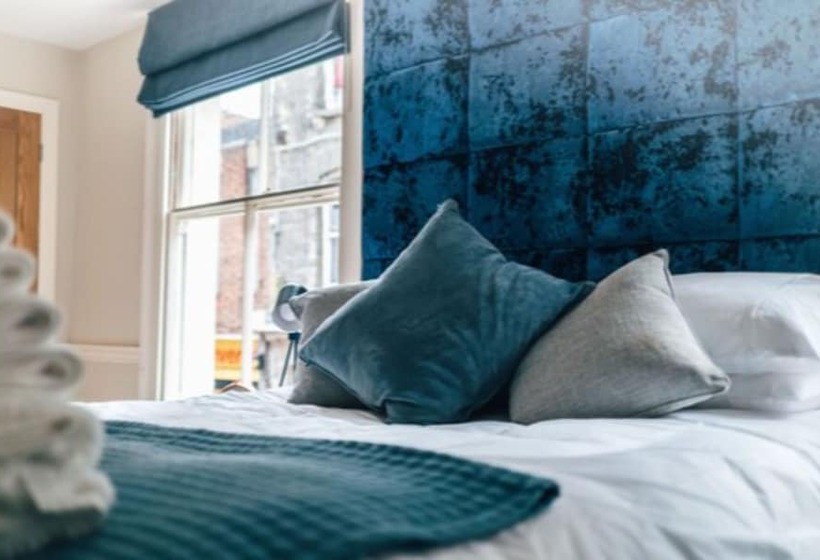 هتل Goldings Public House & Rooms