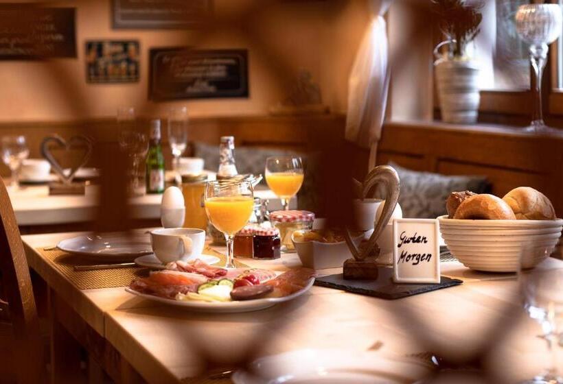 בית מלון כפרי Hofgut Held