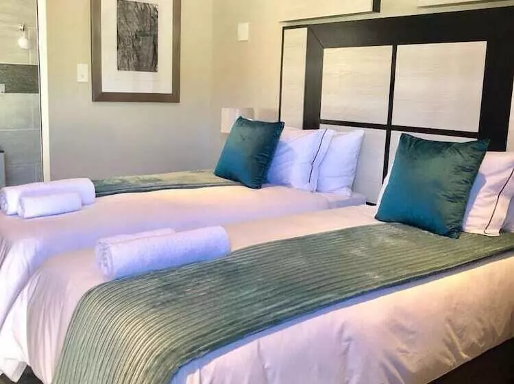 پانسیون The Clan Guest House