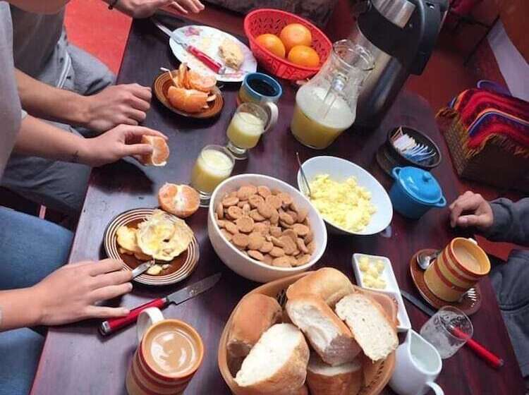 Bed and Breakfast Kokos House Hostel