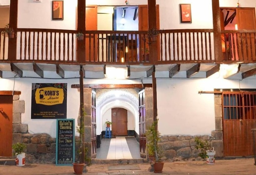 Bed and Breakfast Kokos House Hostel