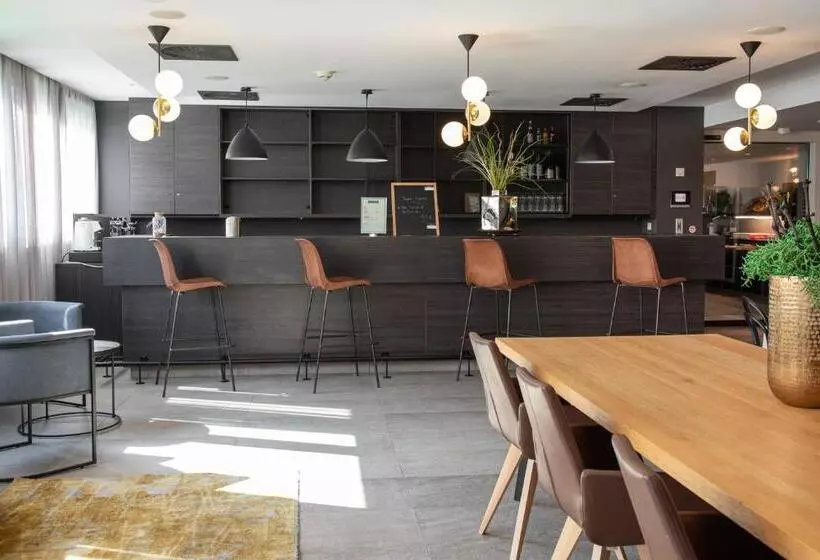 Numa I Viktoria Apartments