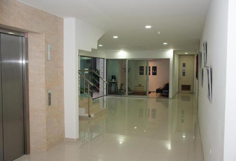 פנסיון Apartaestudios Lagos