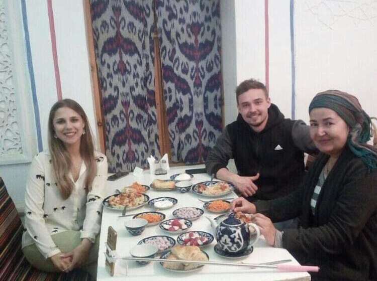 פנסיון B House Boutique With Terrace