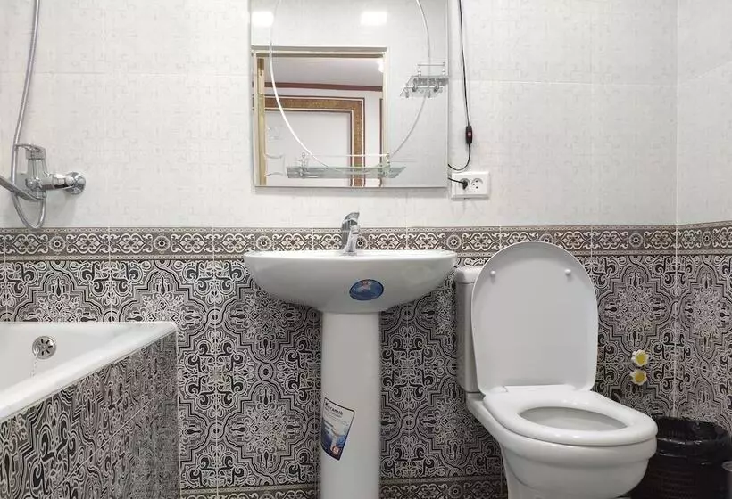 پانسیون B House Boutique With Terrace