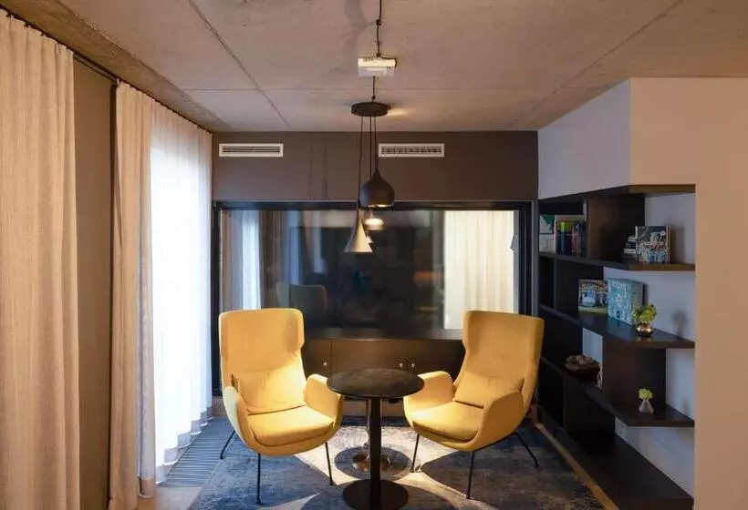 Numa I Stark Rooms & Apartments