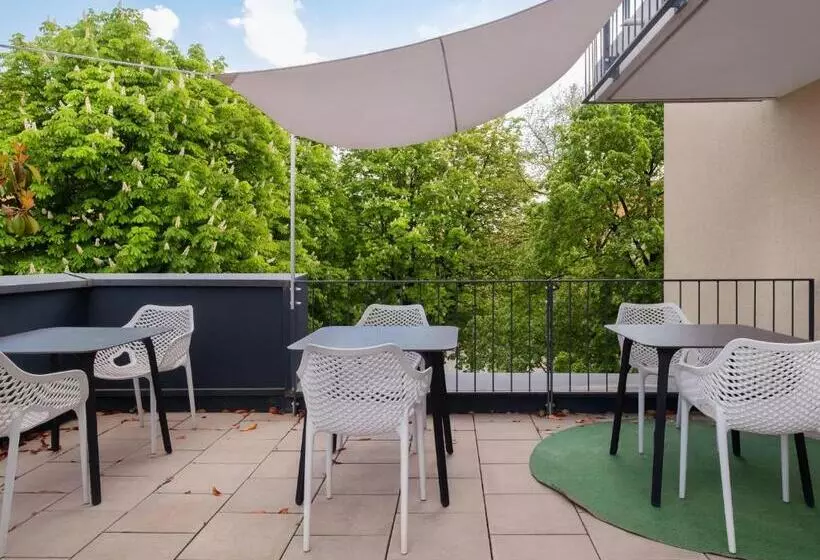 Numa I Stark Rooms & Apartments