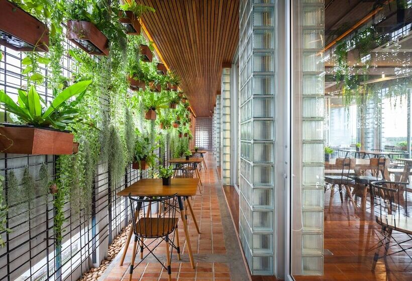 Отель Laekhon Nonbai