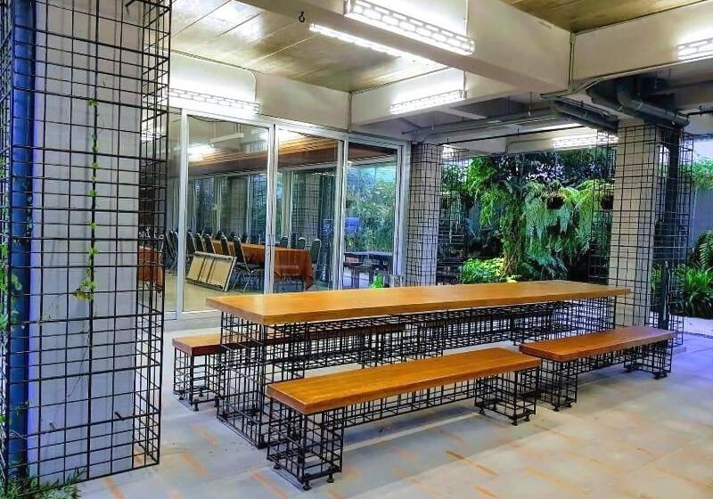 Отель Laekhon Nonbai