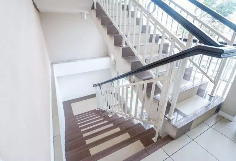 ペンション Reddoorz Near Terminal Batu Ampar