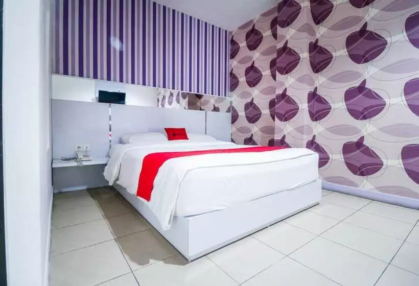 ペンション Reddoorz Near Terminal Batu Ampar