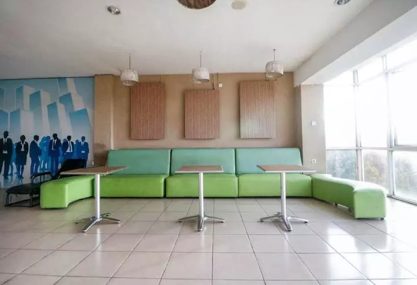 ペンション Reddoorz Near Terminal Batu Ampar