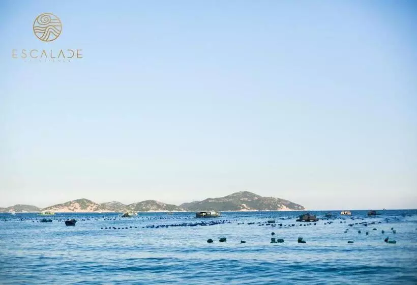 استراحتگاه Escalade Experience