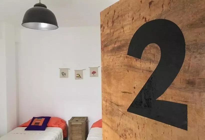 Bed & Breakfast Hostel Cha