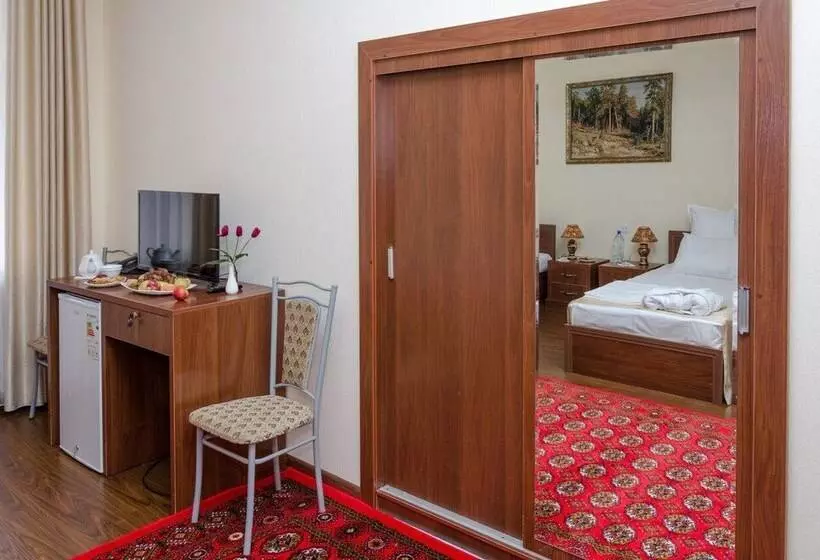 ホテル Karakalpak Palace