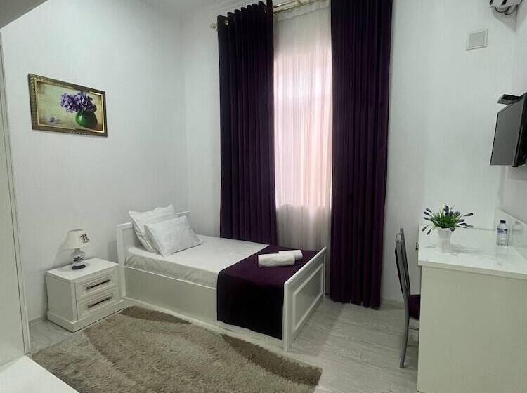 בית מלון כפרי Karakalpak Palace