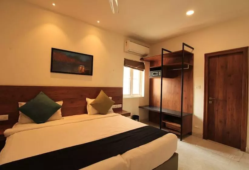 Arunaa Inn Airport Hotel, Chennai