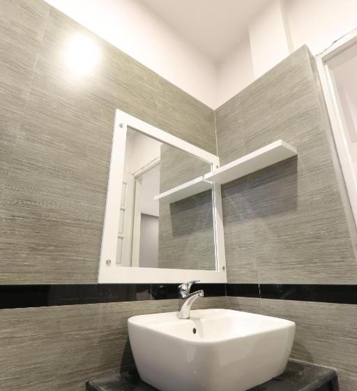 هتل Hill Bungalow