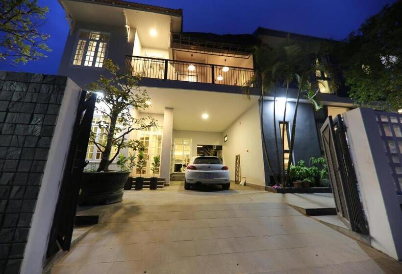 هتل Hill Bungalow