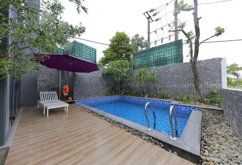 هتل Hill Bungalow