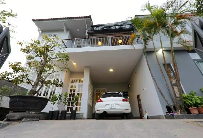 هتل Hill Bungalow