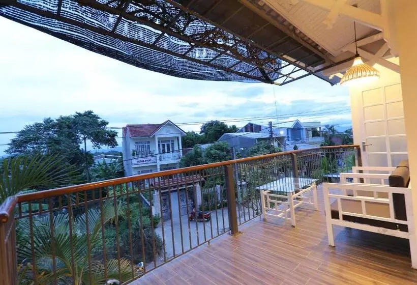 هتل Hill Bungalow