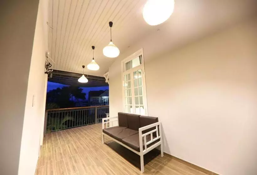 هتل Hill Bungalow