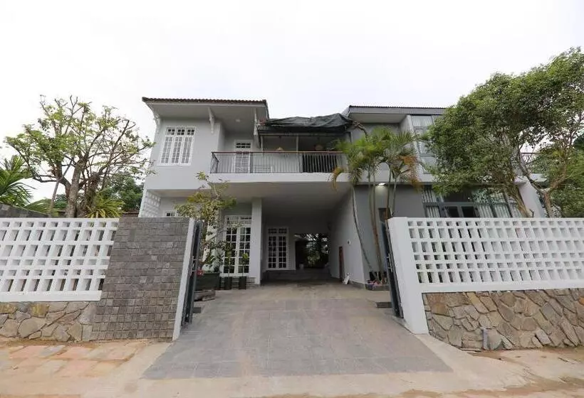 هتل Hill Bungalow