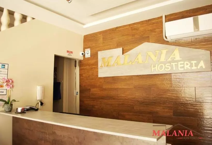 ペンション Hostal Malania