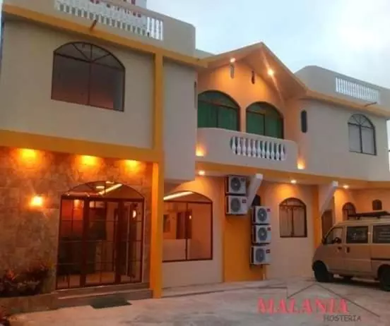 ペンション Hostal Malania