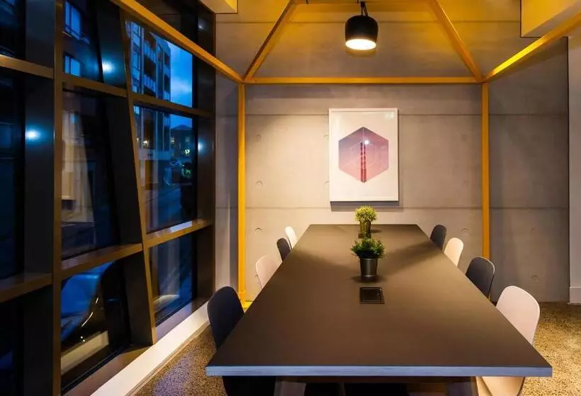 Staycity Aparthotels Dublin Castle