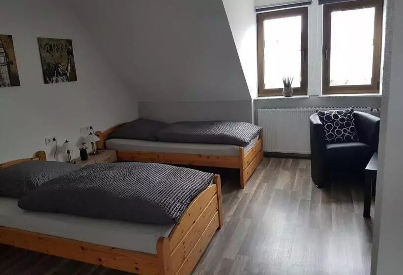 Hotelli Gasthof Wolfs Stuben