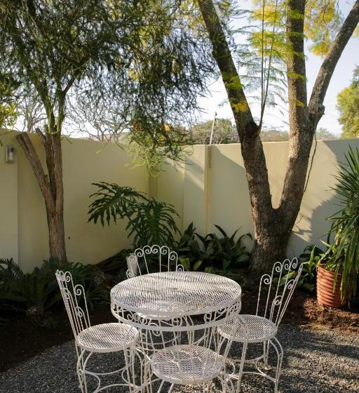 بنسيون Twins Guesthouse No Load Shedding