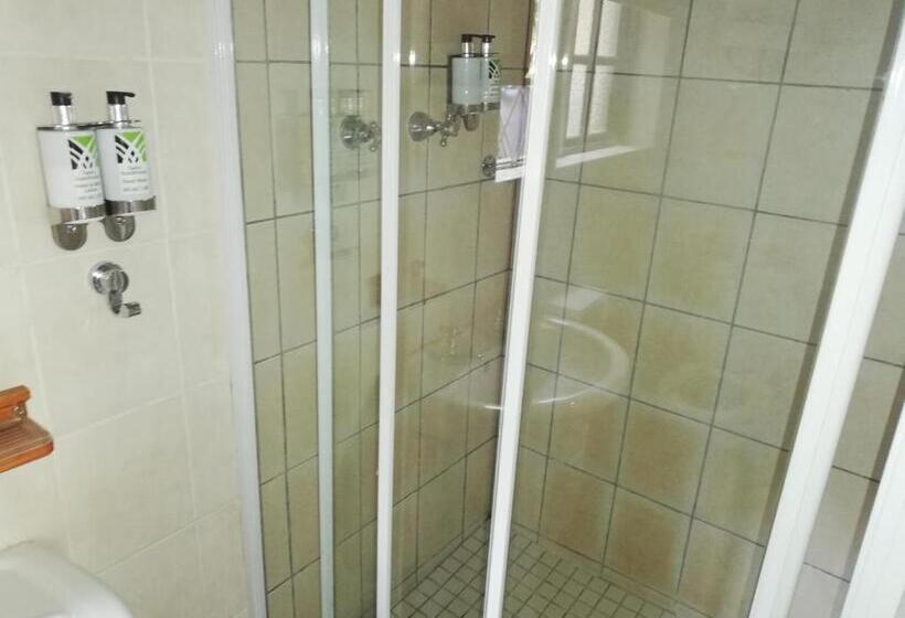 بنسيون Twins Guesthouse No Load Shedding