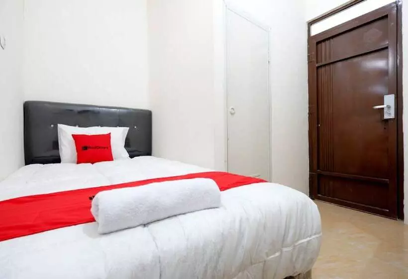 Majatalo Reddoorz Near Akademi Kepolisian Semarang