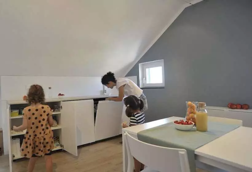 پانسیون Aquarium Rooms